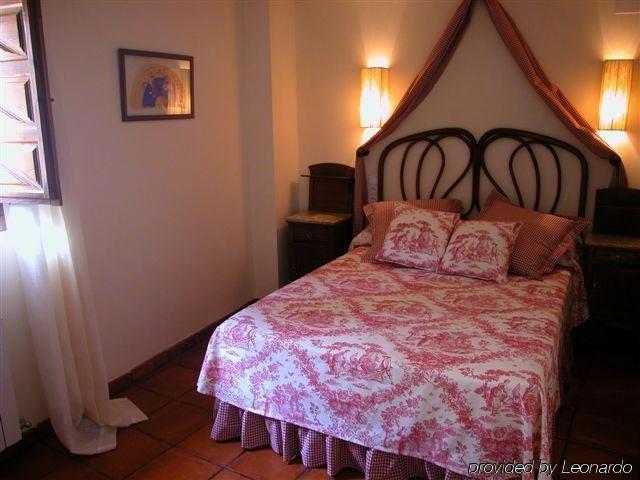 Hotel Restaurante Dona Anita Requena Room photo