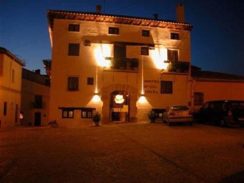 Hotel Restaurante Dona Anita Requena Exterior photo